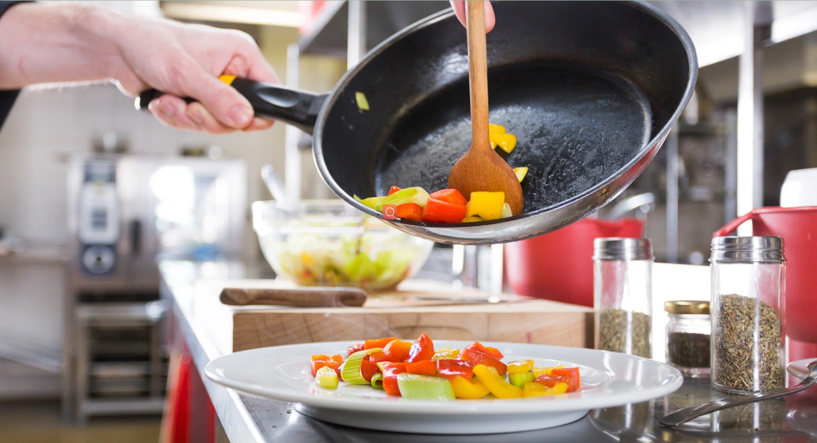 Choosing the Right Cookware: Non-Stick Coating or Not?缩略图