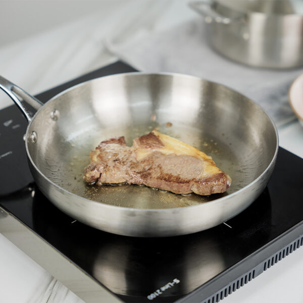 Tri-ply Flying Pans and Pot sets, Cookware Set, 6 piece - Image 6